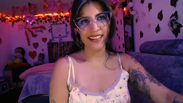 azahar  ziiz online show from February 13, 5:16 am