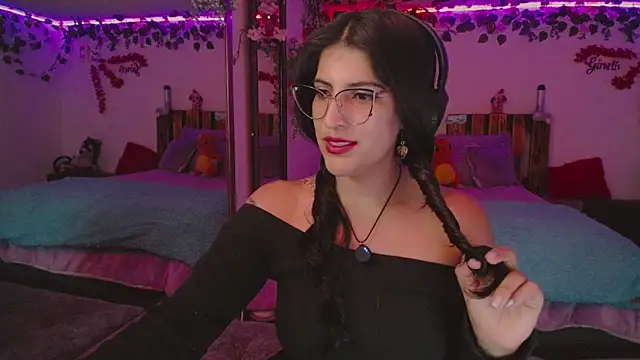 azahar  ziiz online show from November 18, 1:22 am