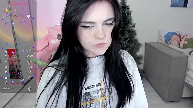 Snapshot of SelenaCute chatting on December 30, 8:43 am SelenaCute online show from December 30, 8:43 am