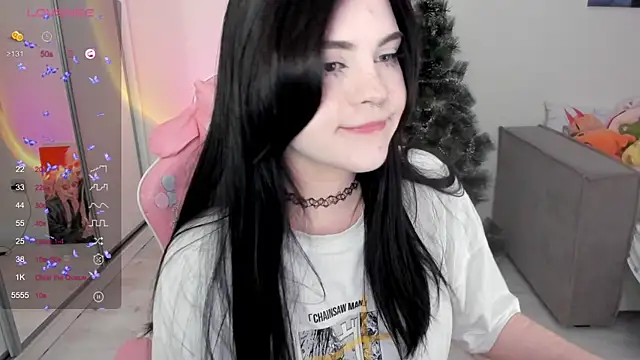 Snapshot of SelenaCute chatting on January 3, 5:06 am SelenaCute online show from January 3, 5:06 am