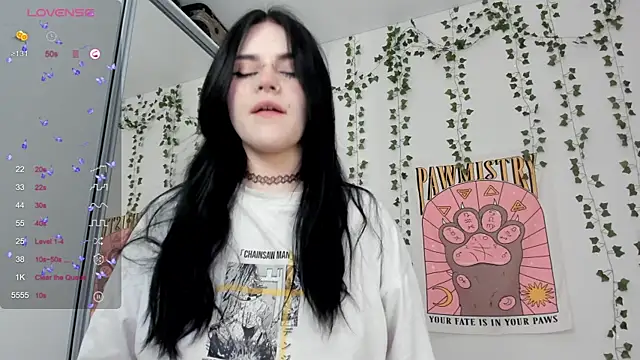 Snapshot of SelenaCute chatting on February 11, 5:05 am SelenaCute online show from February 11, 5:05 am