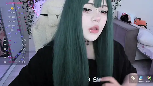 Snapshot of SelenaCute chatting on September 24, 5:00 am SelenaCute online show from September 24, 5:00 am