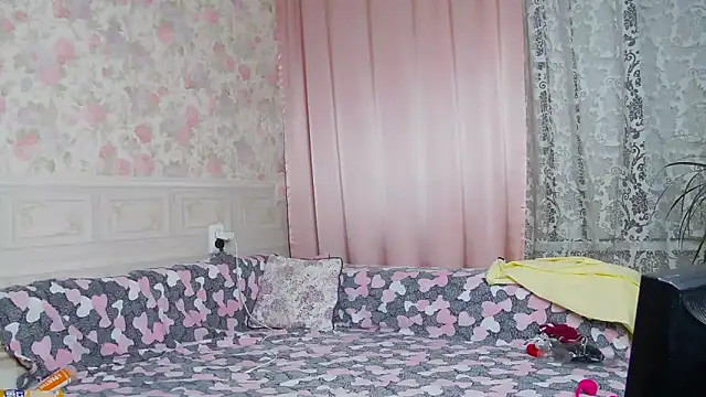 AmandaLisss online show from February 13, 10:54 pm