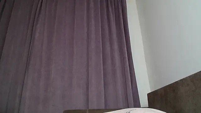 LadyMilfxxx online show from October 9, 4:16 pm