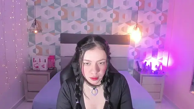 megancero online show from March 1, 12:45 pm