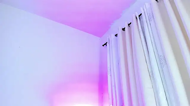 Abby  colins online show from December 14, 1:17 am