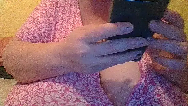 Snapshot of Nataliesbestjuggs chatting on October 29, 3:25 pm Nataliesbestjuggs online show from October 29, 3:25 pm