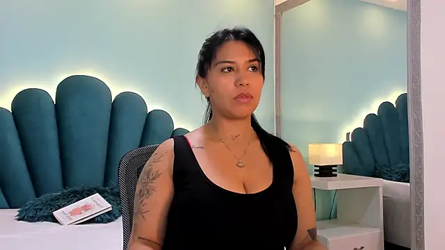 Snapshot of sharlott18 chatting on October 20, 12:49 pm sharlott18 online show from October 20, 12:49 pm