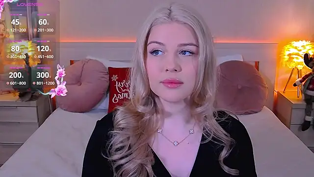 Snapshot of Alexis_Powell chatting on December 22, 8:47 pm Alexis Powell online show from December 22, 8:47 pm