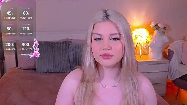 Snapshot of Alexis_Powell chatting on January 12, 12:39 am Alexis Powell online show from January 12, 12:39 am