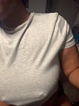 Snapshot of SweetHoneyBunz chatting on September 26, 10:14 pm SweetHoneyBunz online show from September 26, 10:14 pm