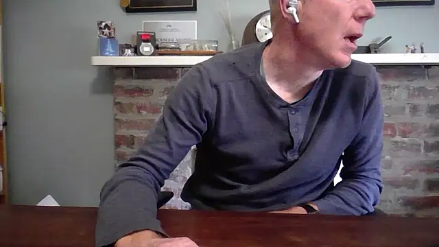 Snapshot of jiggy77777 chatting on December 22, 10:25 pm jiggy77777 online show from December 22, 10:25 pm