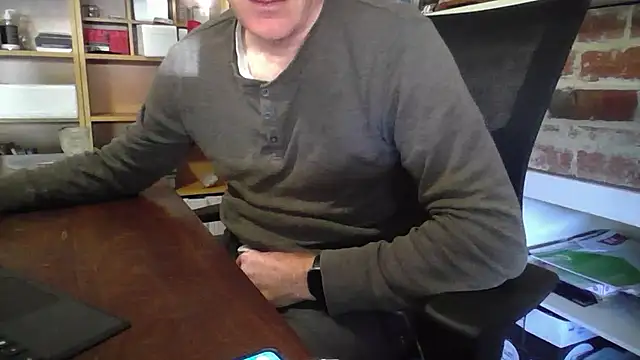 Snapshot of jiggy77777 chatting on January 16, 11:37 pm jiggy77777 online show from January 16, 11:37 pm