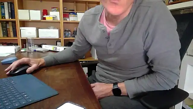 Snapshot of jiggy77777 chatting on October 9, 3:04 am jiggy77777 online show from October 9, 3:04 am