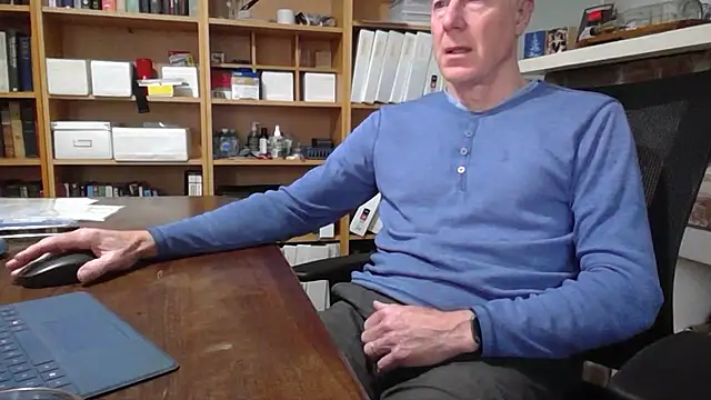 Snapshot of jiggy77777 chatting on October 19, 9:59 pm jiggy77777 online show from October 19, 9:59 pm