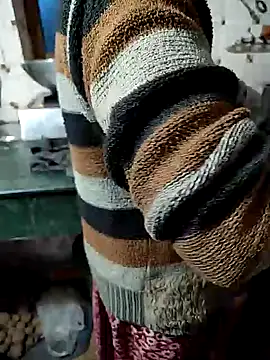 COUPLLE VILLAGE online show from January 11, 10:51 am