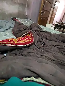 COUPLLE VILLAGE online show from February 28, 3:26 am