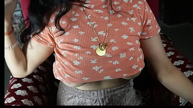 -AyeshaSinghania- online show from March 4, 9:07 am