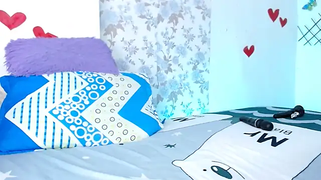 vanessa cute1 online show from February 17, 8:04 pm