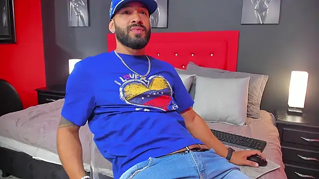 Thiagogomez online show from March 10, 12:37 pm