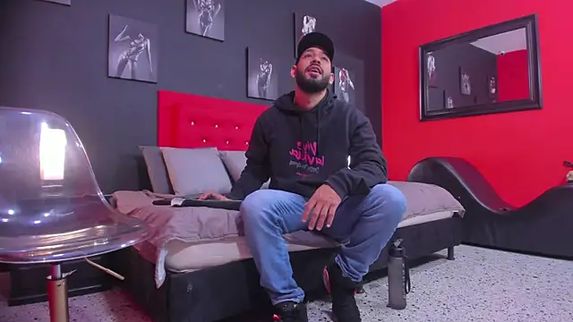 Thiagogomez online show from November 24, 12:38 pm