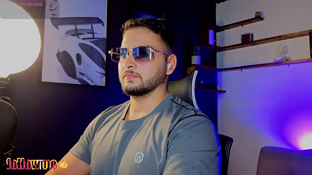 Andrew Brown online show from October 6, 7:33 pm