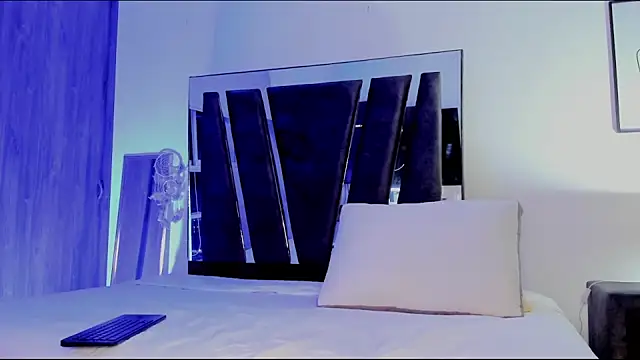 Snapshot of HollyEvanz chatting on September 28, 11:54 pm HollyEvanz online show from September 28, 11:54 pm