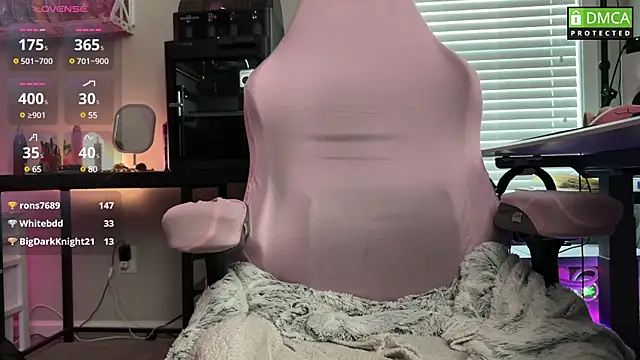 Cosmic Rose online show from March 11, 1:01 pm