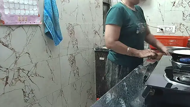 bhabhisexxy 880 online show from October 12, 3:05 am