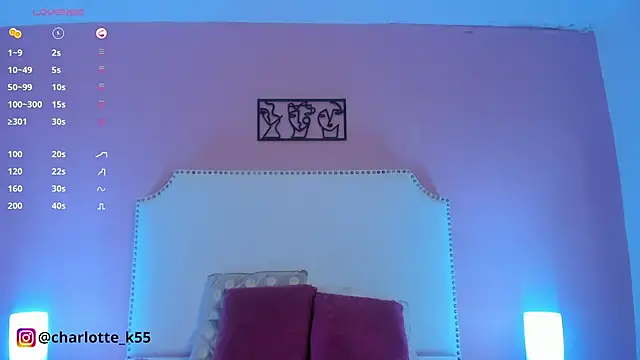 charlotte kisss online show from January 9, 8:01 pm