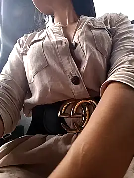 Astrid-- online show from December 6, 7:56 pm