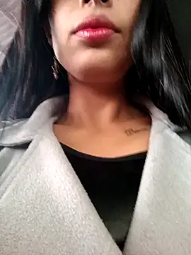 Astrid-- online show from December 17, 8:10 pm