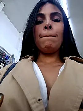 Astrid-- online show from January 17, 8:11 pm