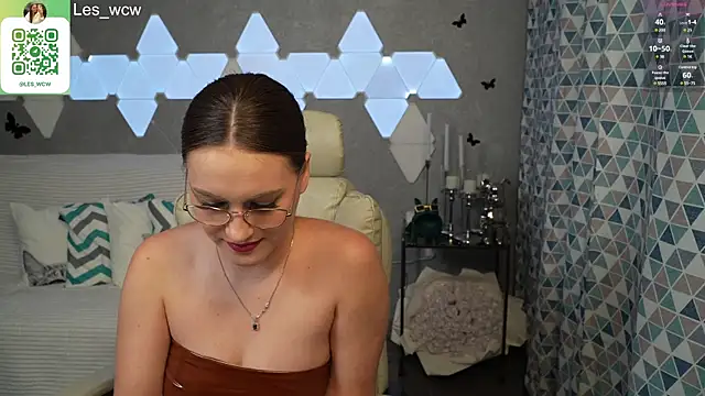 HarleyDeess online show from February 2, 1:23 am