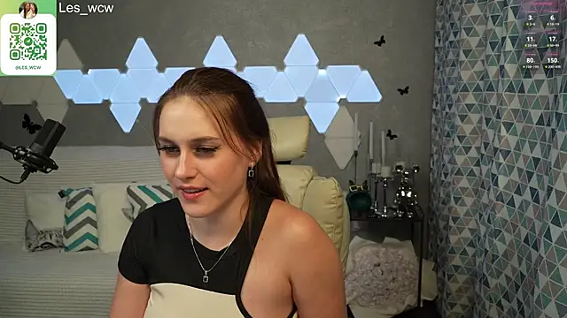 HarleyDeess online show from February 18, 10:25 pm