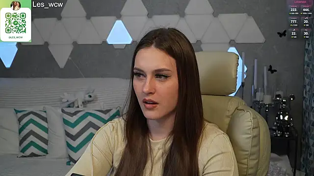 HarleyDeess online show from February 27, 8:42 pm