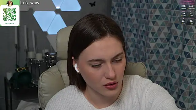 HarleyDeess online show from March 1, 10:53 pm