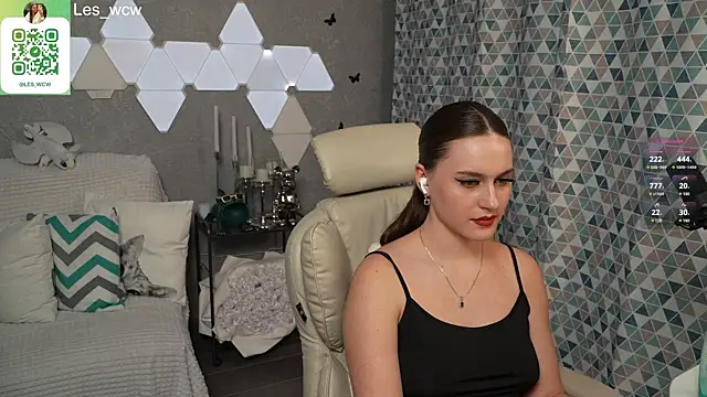 HarleyDeess online show from March 20, 11:23 pm