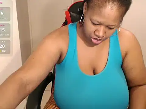 bustylisa1983 online show from February 7, 5:20 am