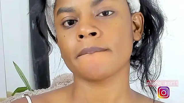 alison-ker3 online show from February 14, 7:07 am