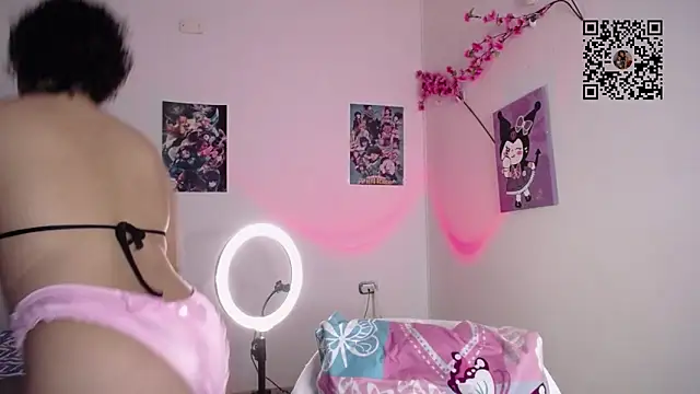 lou cute online show from September 11, 3:06 am