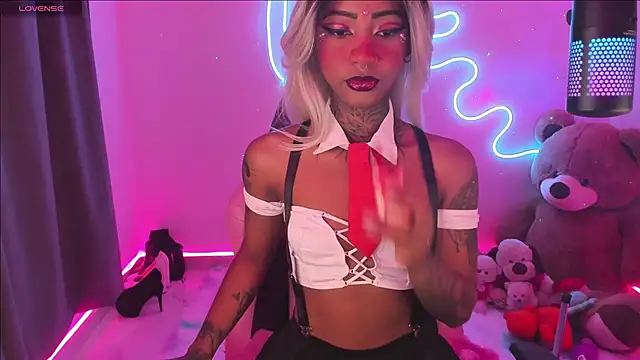 Snapshot of AshantiiSweet chatting on February 22, 12:40 pm AshantiiSweet online show from February 22, 12:40 pm