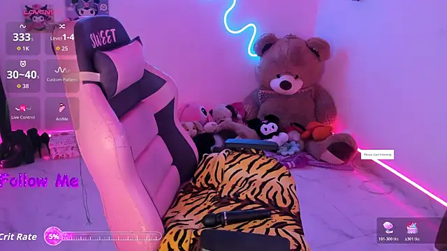 Snapshot of AshantiiSweet chatting on November 14, 12:20 am AshantiiSweet online show from November 14, 12:20 am