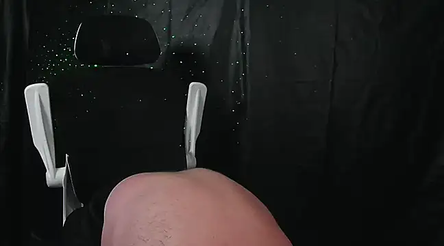 ManlyPrisonGuy online show from March 4, 9:00 pm