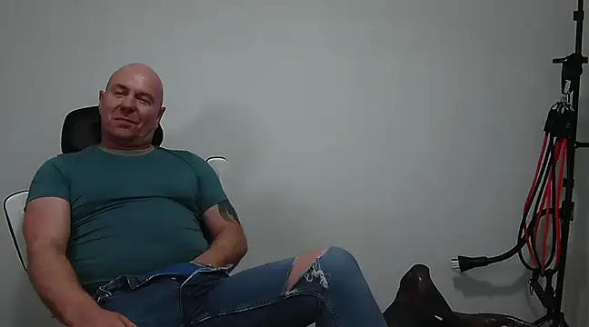 ManlyPrisonGuy online show from March 6, 8:27 pm