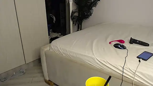 CurvyGlass online show from October 30, 10:21 pm