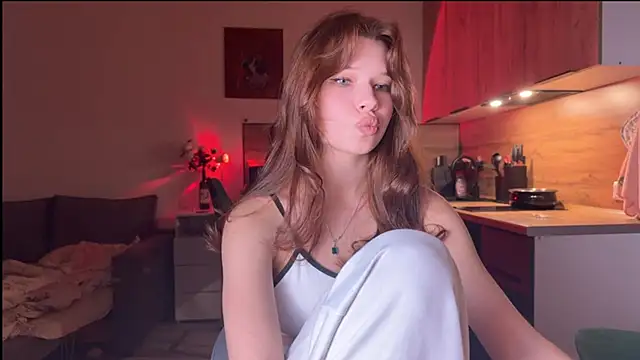 Snapshot of YourOblivion chatting on October 17, 7:49 pm YourOblivion online show from October 17, 7:49 pm