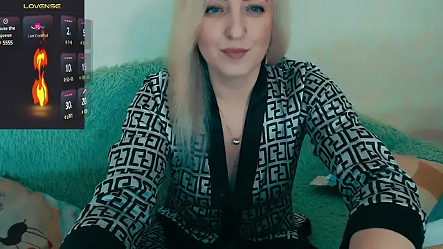 ElysonLang online show from December 4, 7:45 pm