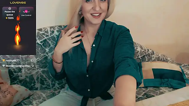 ElysonLang online show from January 23, 8:35 pm