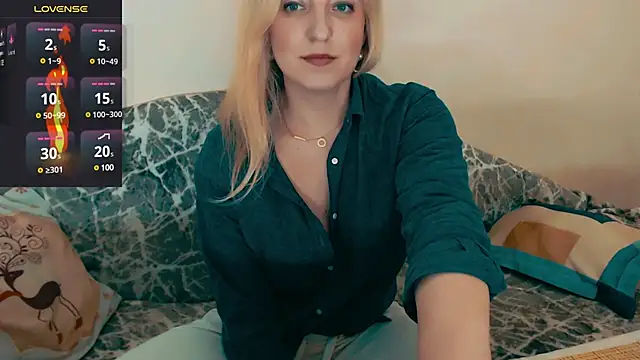 ElysonLang online show from March 14, 8:17 pm